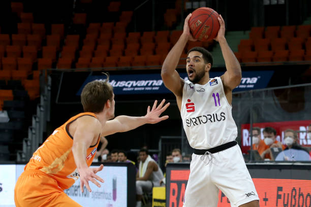 赛更像是一 赛更像是一