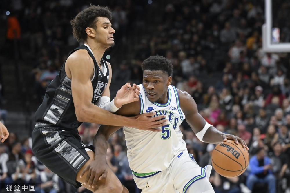 不断攀登更 不断攀登更