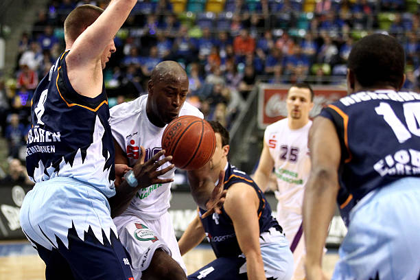 双核争冠格 双核争冠格